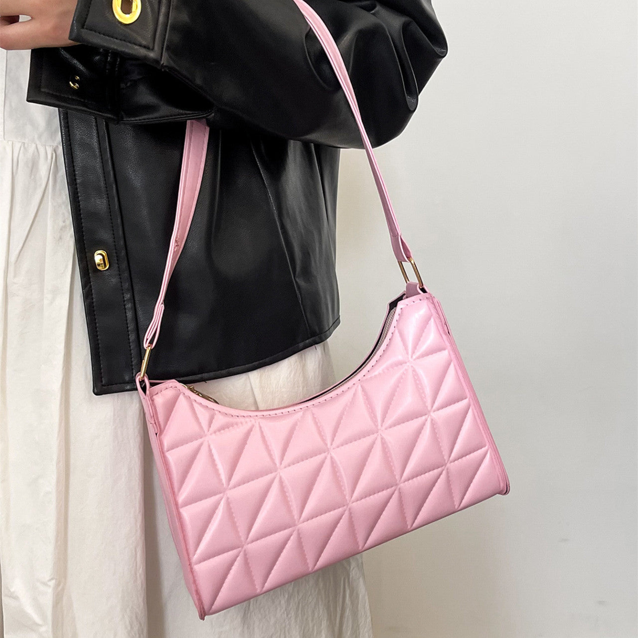 Rhombus Women's Shoulder Bag Classic Style